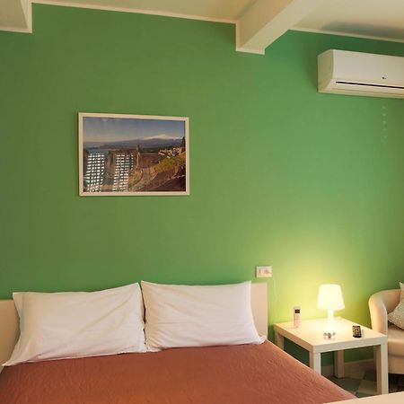 מסינה B&B Porta Della Sicilia חדר תמונה