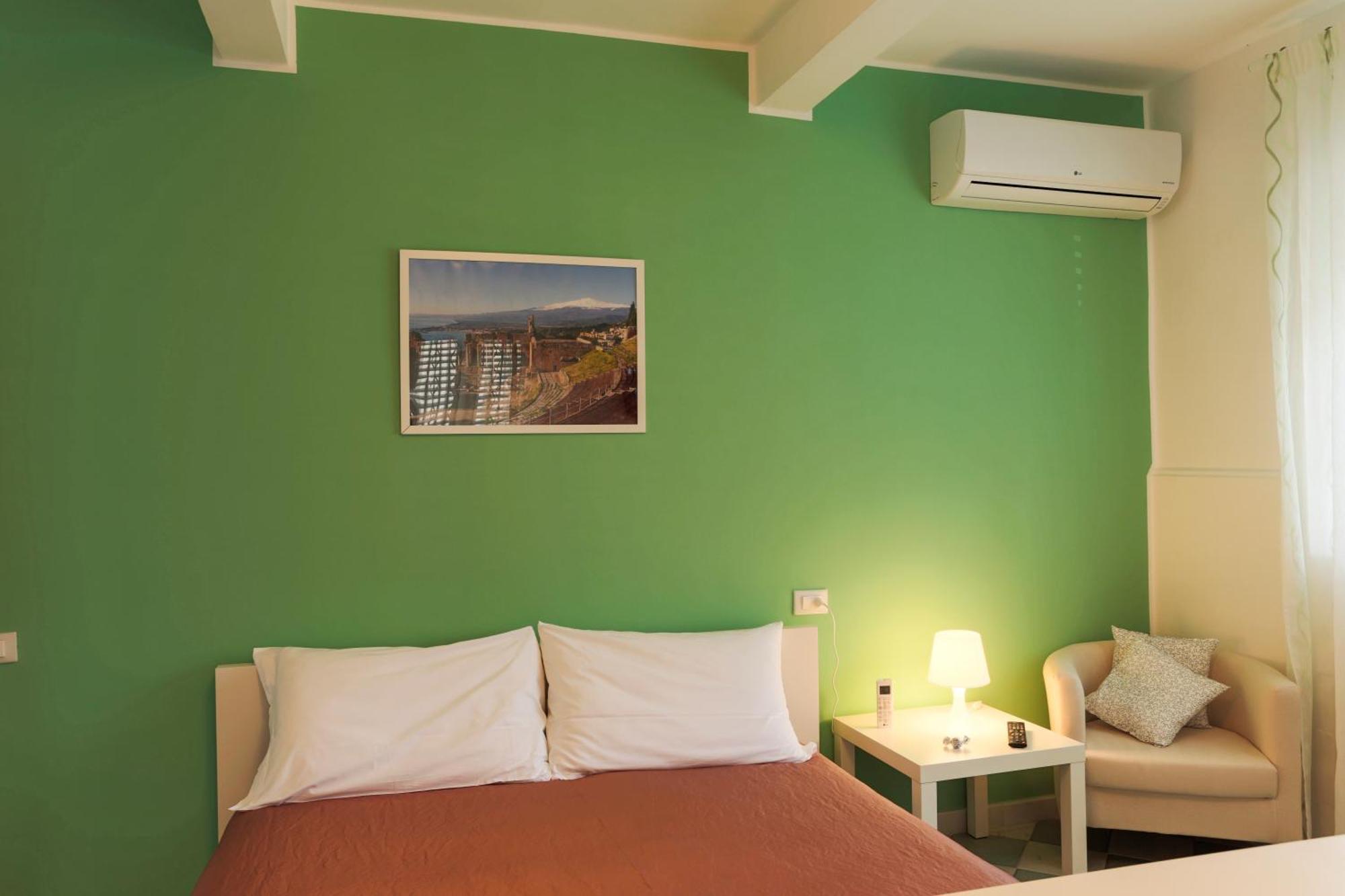 מסינה B&B Porta Della Sicilia חדר תמונה