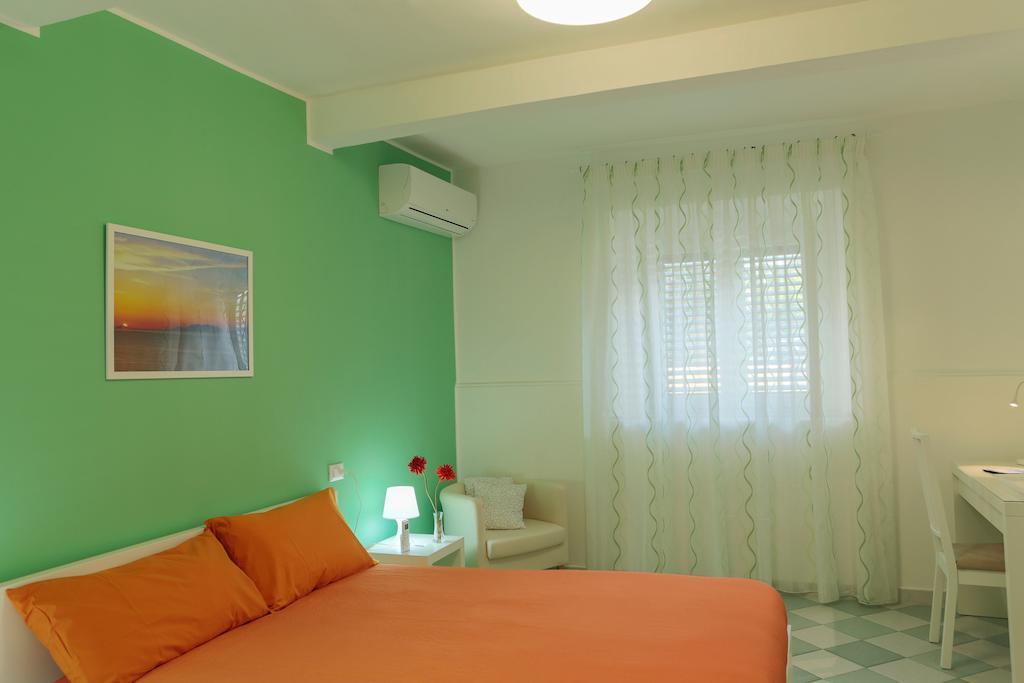 מסינה B&B Porta Della Sicilia חדר תמונה